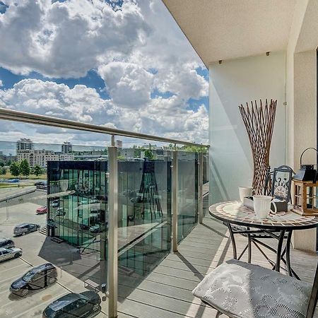 Bright Apartment Near Akropolis Vilnius Exterior photo