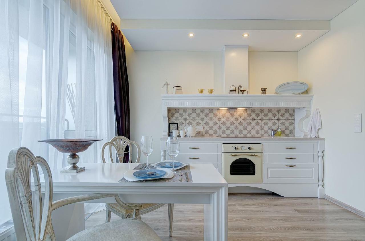 Bright Apartment Near Akropolis Vilnius Exterior photo