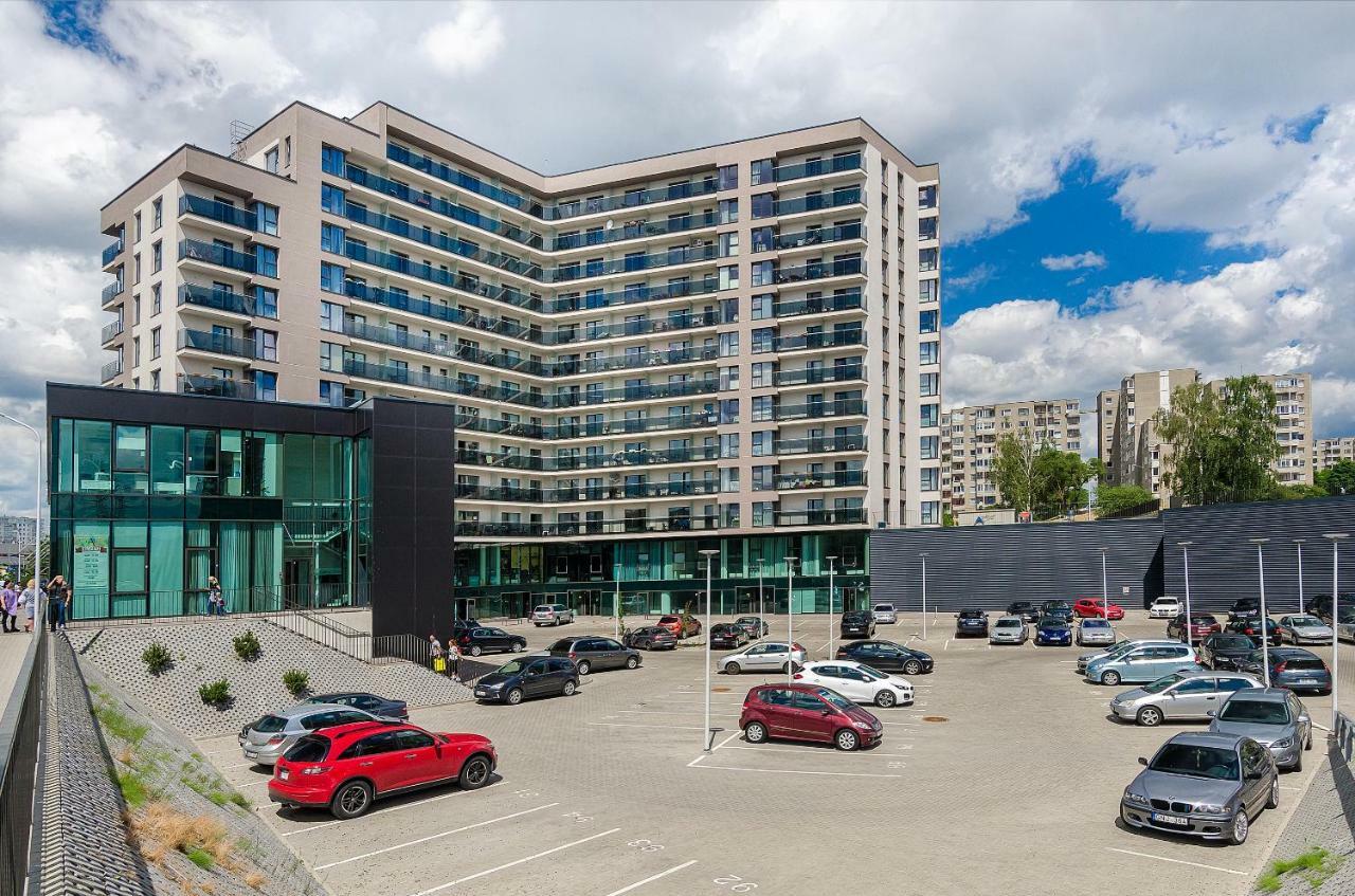 Bright Apartment Near Akropolis Vilnius Exterior photo